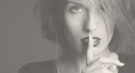 erotisk novelle dame hysjer med lepper