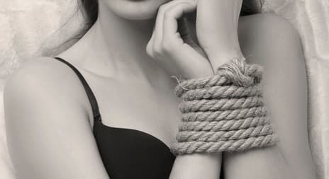 erotiske noveller kvinne bundet med bondagetau